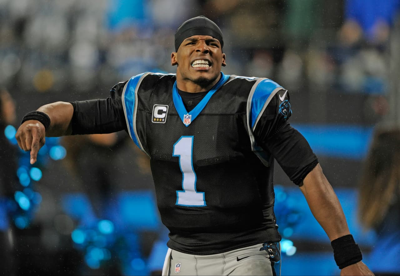 Emocionante partido que cerró la Semana 8 de la NFL donde los Panthers mantuvieron el invicto al derrotar, en tiempo extra, a los Colts por 29-26. ¡Checa las mejores tomas!