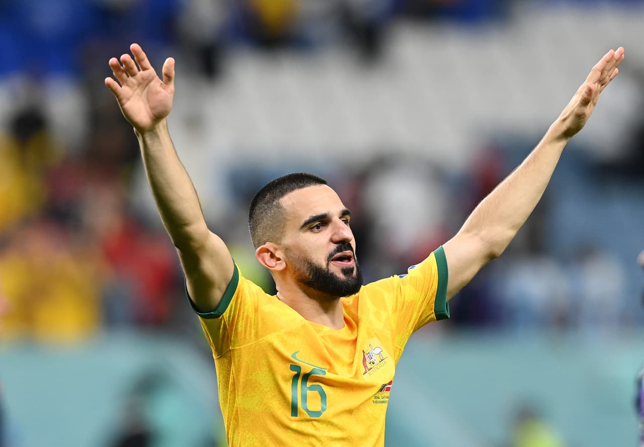 La Selección de Australia venció por la mínima a su similar de Dinamarca para eliminarlos de la Copa del Mundo y acceder al boleto de los octavos de final por segunda vez en su historia.Australia no había llegado a la siguiente fase desde 2006 y a pesar del dominio de los daneses, la defensa de los Socceroos los llevó a conseguir el boleto a los octavos de final de Qatar 2022.