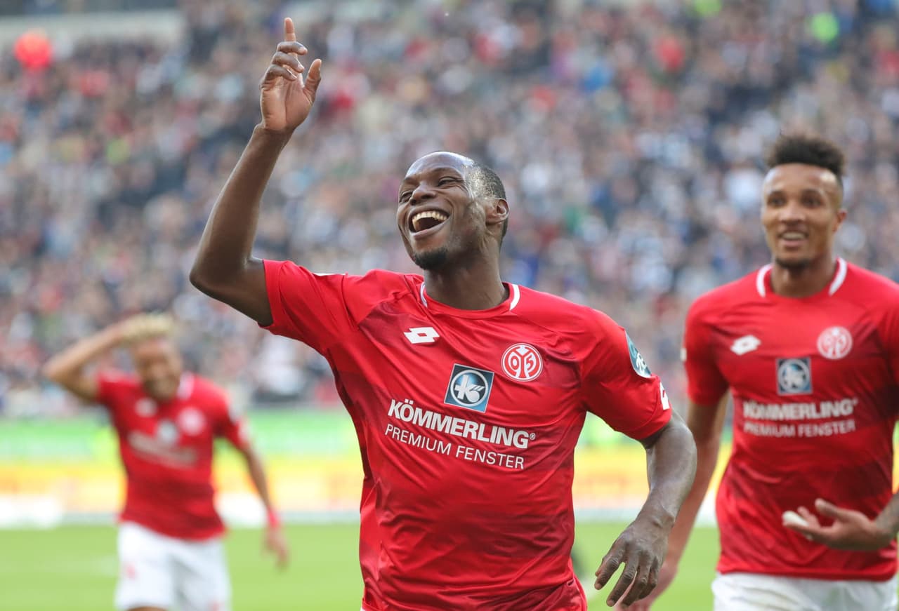 La sorpresa fue aún mayor con el segundo gol Anthony Ujah y de Mainz al minuto 12 del segundo tiempo.