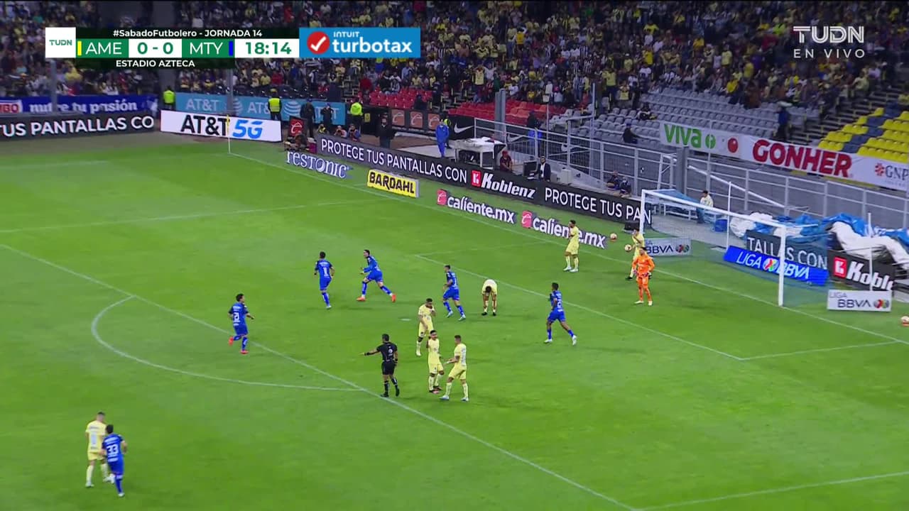 ¡GOOOL! Maximiliano Meza anota para Monterrey.