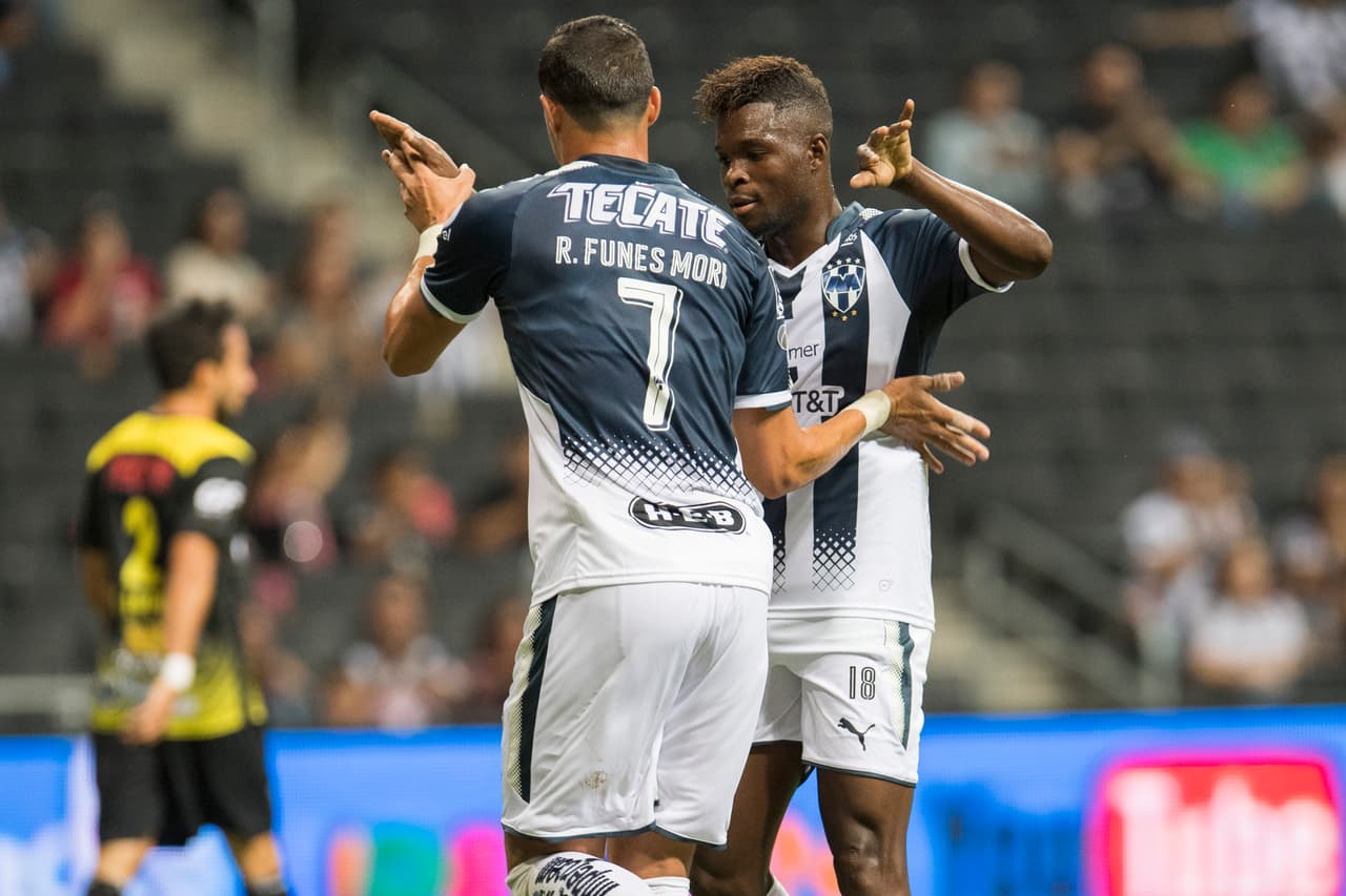 La llegada del colombiano Avilés Hurtado redujo su presencia como titular, pero eso no le ha impedido mantenerse dentro de la cuota goleadora con seis goles en Liga MX y seis en Copa MX.