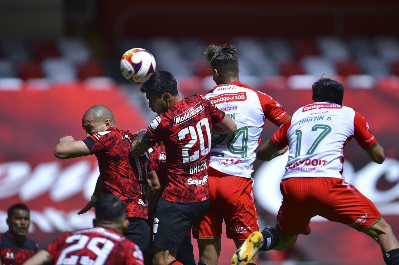 Toluca se impone ante Necaxa 2-0 , durante la tercera jornada del Torneo Guard1anes de la Liga MX. Michael Estrada, de penal, logró hacer el primer tanto, mientras que Joao Plata, de último minuto, anotó el gol que aseguró la victoria de los 'Diablos Rojos' en casa.