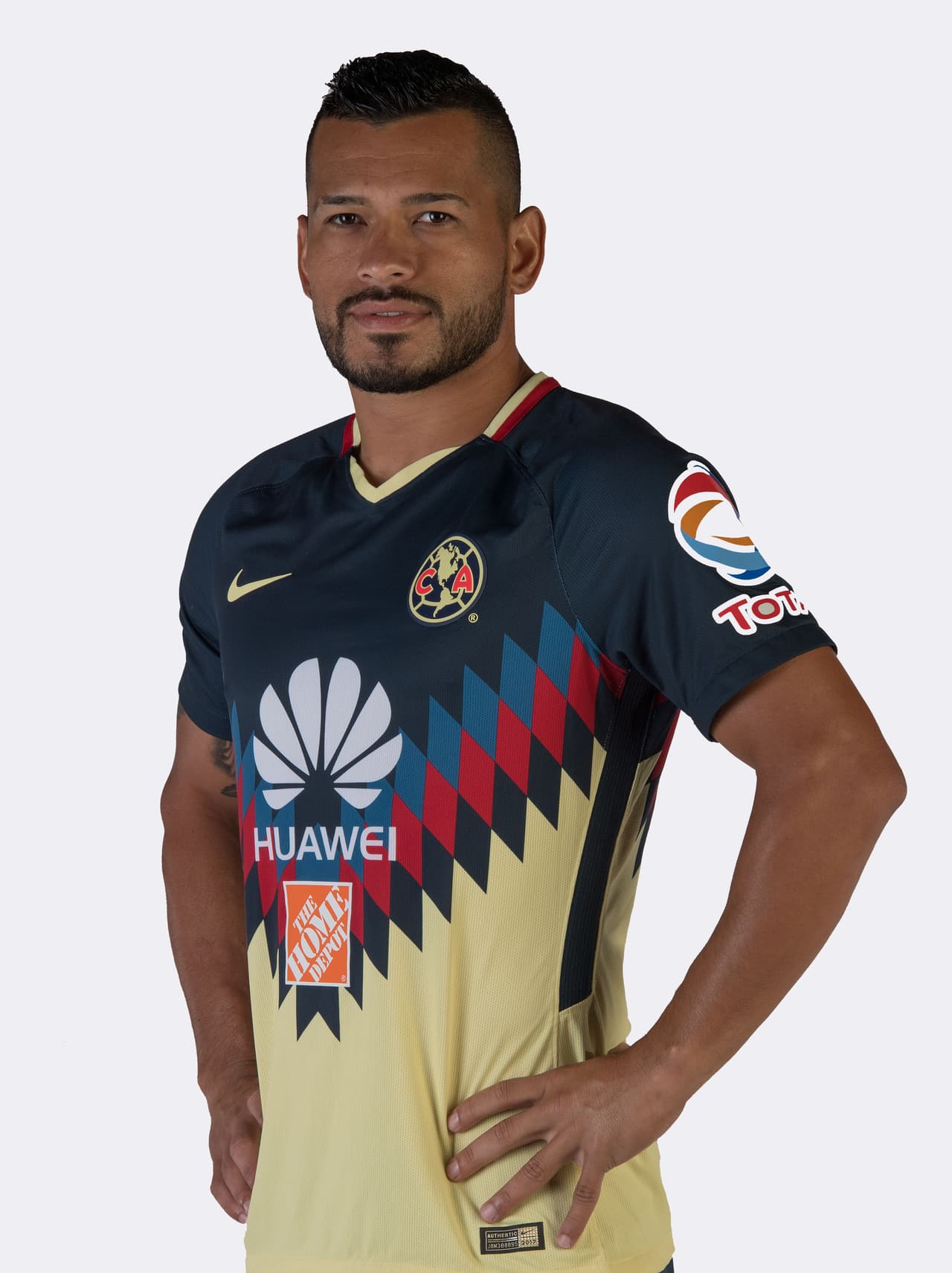 En la actualidad, Miguel Samudio hace parte del Club América, equipo al que llegó en el 2014 desde el Cruzueiro (Brasil). El defensor guaraní ha sido pieza clave para el sistema de las Águilas en 3 temporadas y media que lleva vistiendo su camiseta.