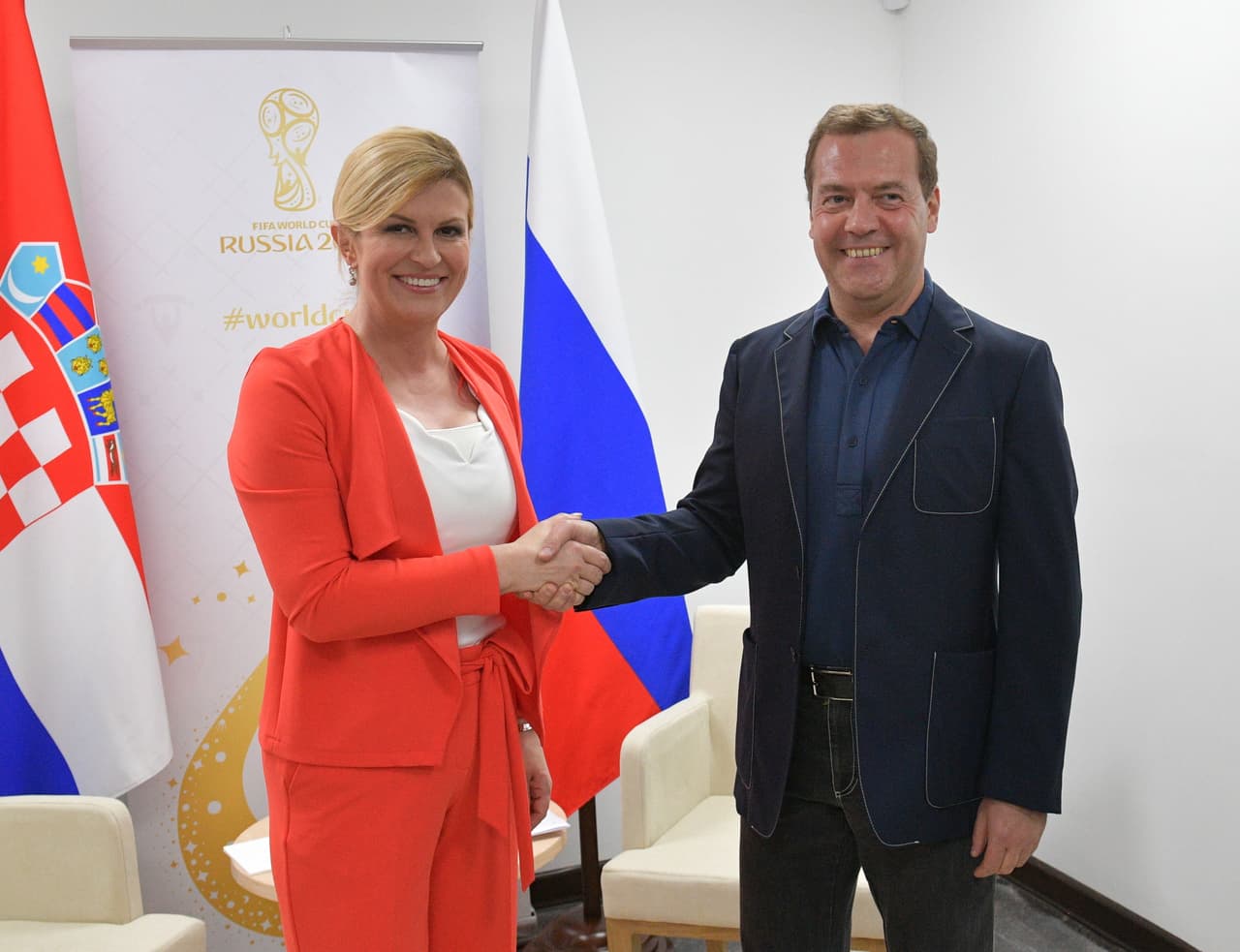 El viaje de Kolinda Grabar-Kitarovic fue todo hecho por vuelos comerciales y todo pagado de su bolsillo, sin usar recursos estatales.