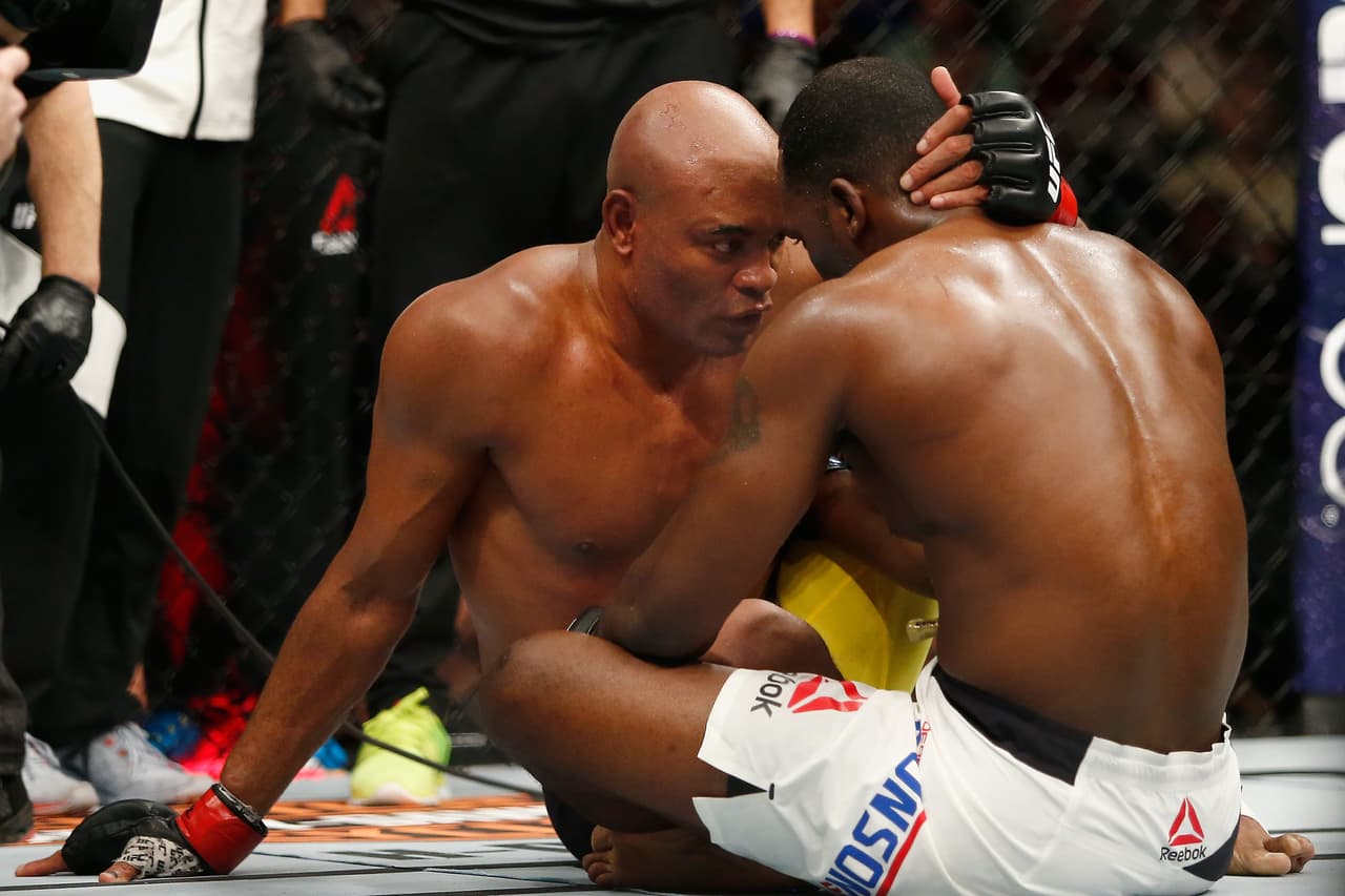 Germaine de Randamie hizo historia al proclamarse como campeona pluma y Anderson Silva volvió al triunfo tras cinco años.