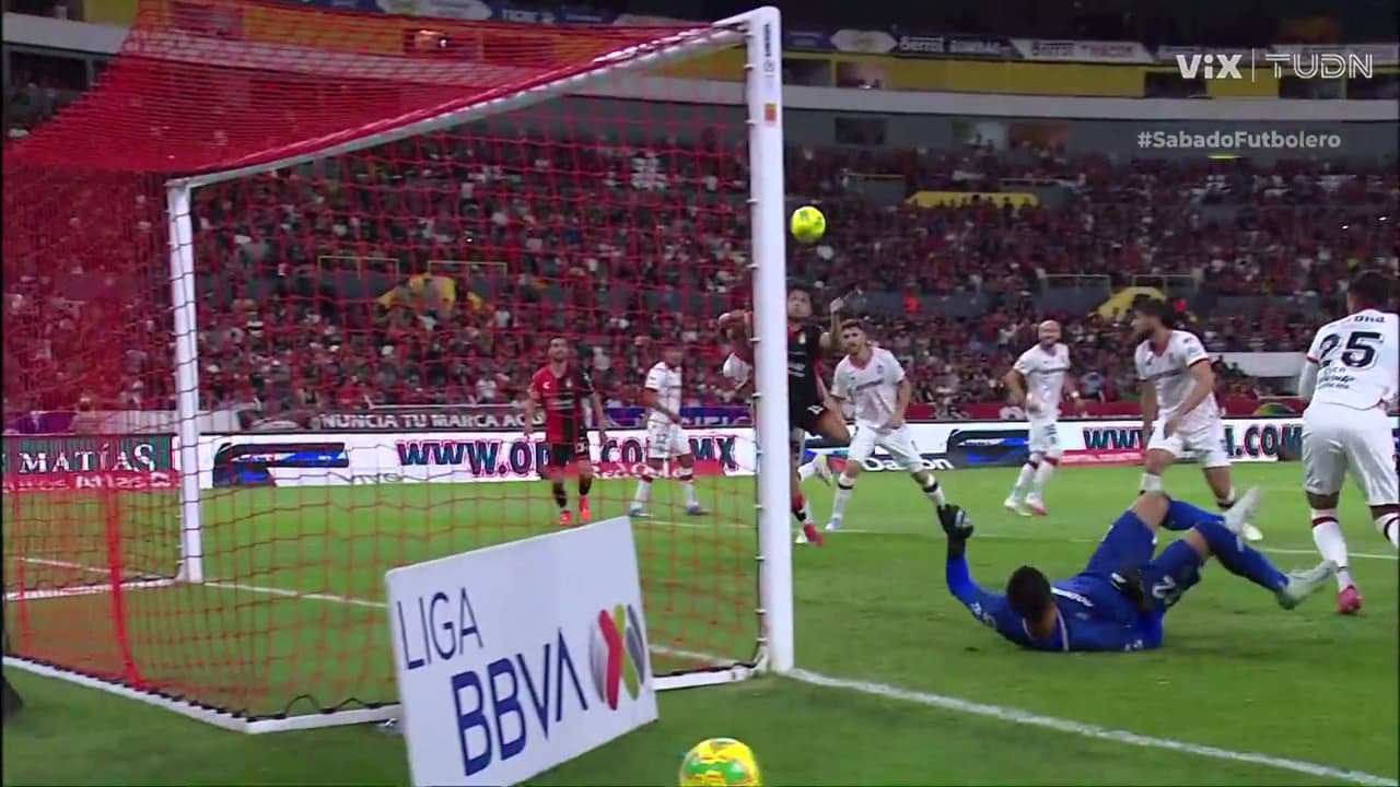 ¡Partidazo en el Jalisco! Empata el Atlas, doblete del Mudo Aguirre