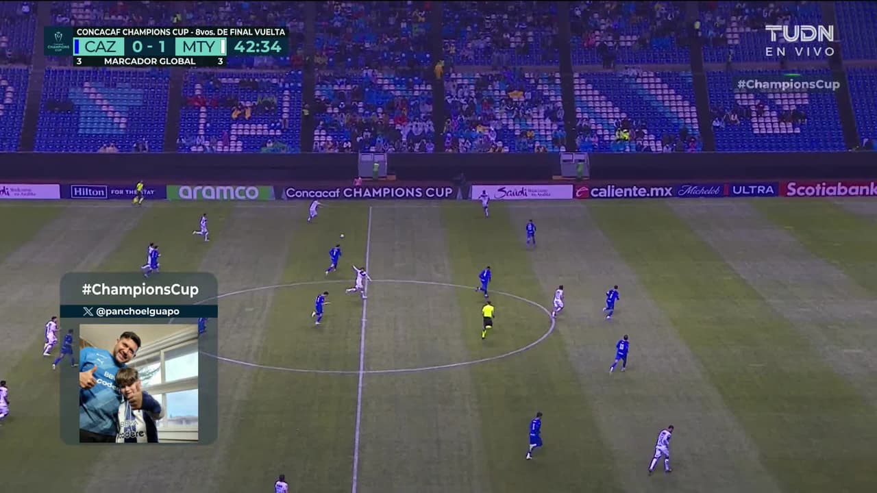 ¡TIRO ATAJADO! disparo por Jesús Corona.