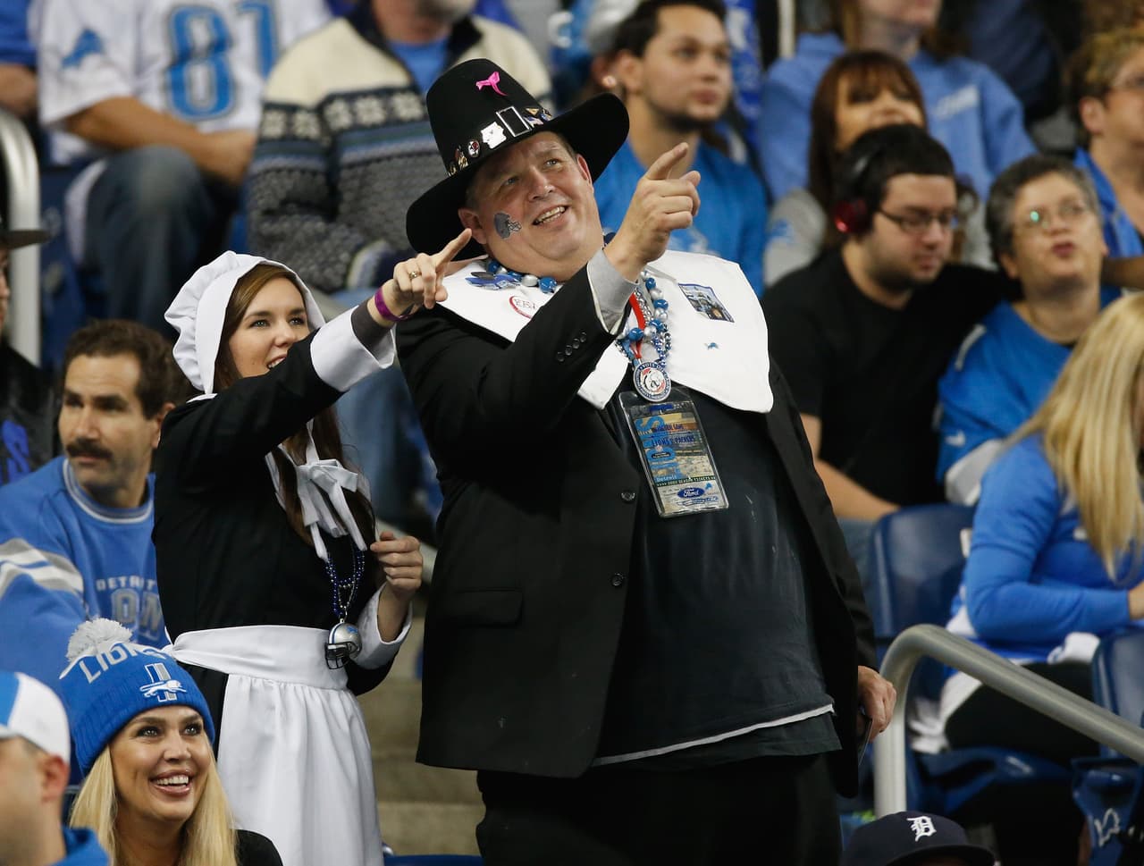 La jornada del Día de Acción de Gracias, que abrió la Semana 12 NFL, es un clásico que los fans no pueden dejar pasar. ¡Checa cómo lo disfrutaron!