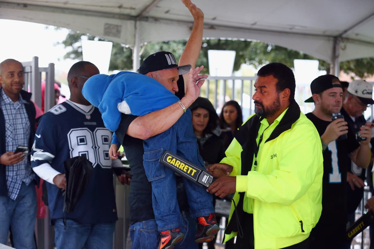 La jornada del Día de Acción de Gracias, que abrió la Semana 12 NFL, es un clásico que los fans no pueden dejar pasar. ¡Checa cómo lo disfrutaron!