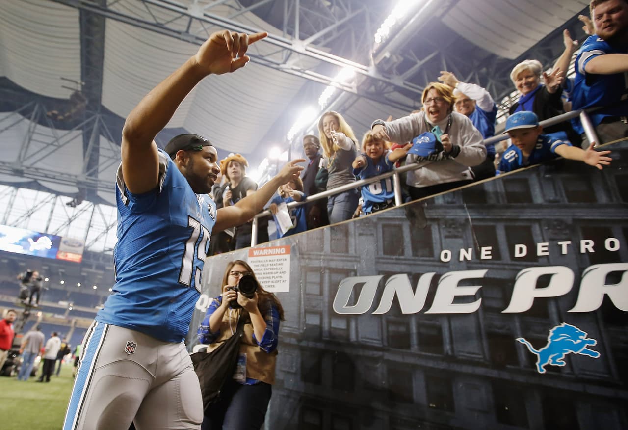 La jornada del Día de Acción de Gracias, que abrió la Semana 12 NFL, es un clásico que los fans no pueden dejar pasar. ¡Checa cómo lo disfrutaron!