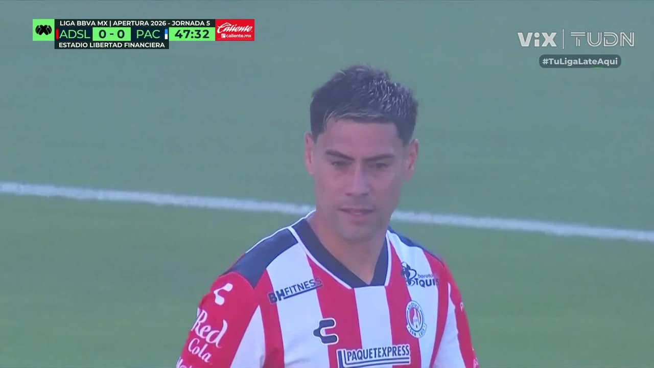 ¡Espantosa falla de Felipe Mora! El chileno estaba solo frente al arco y no pudo concretar