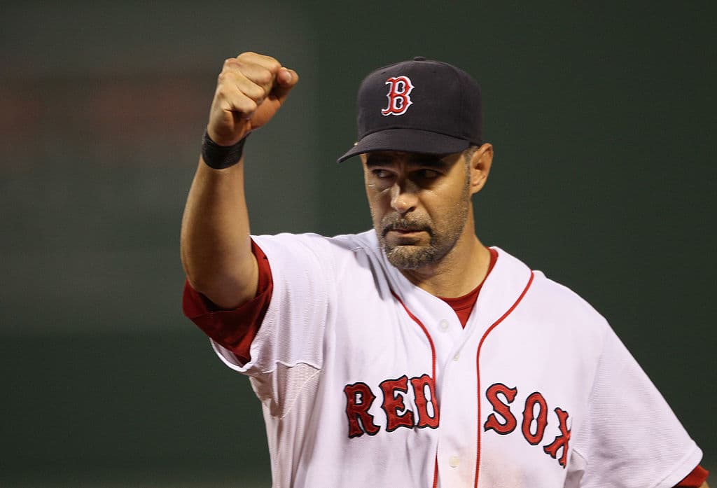 <b>8) Mike Lowell</b>. El antesalista boricua fue el Jugador Más Valioso de la Serie Mundial de 2007. Si bien su estadía con Boston fue de cinco años, ser el MVP de un Clásico de Otoño vale mucho.