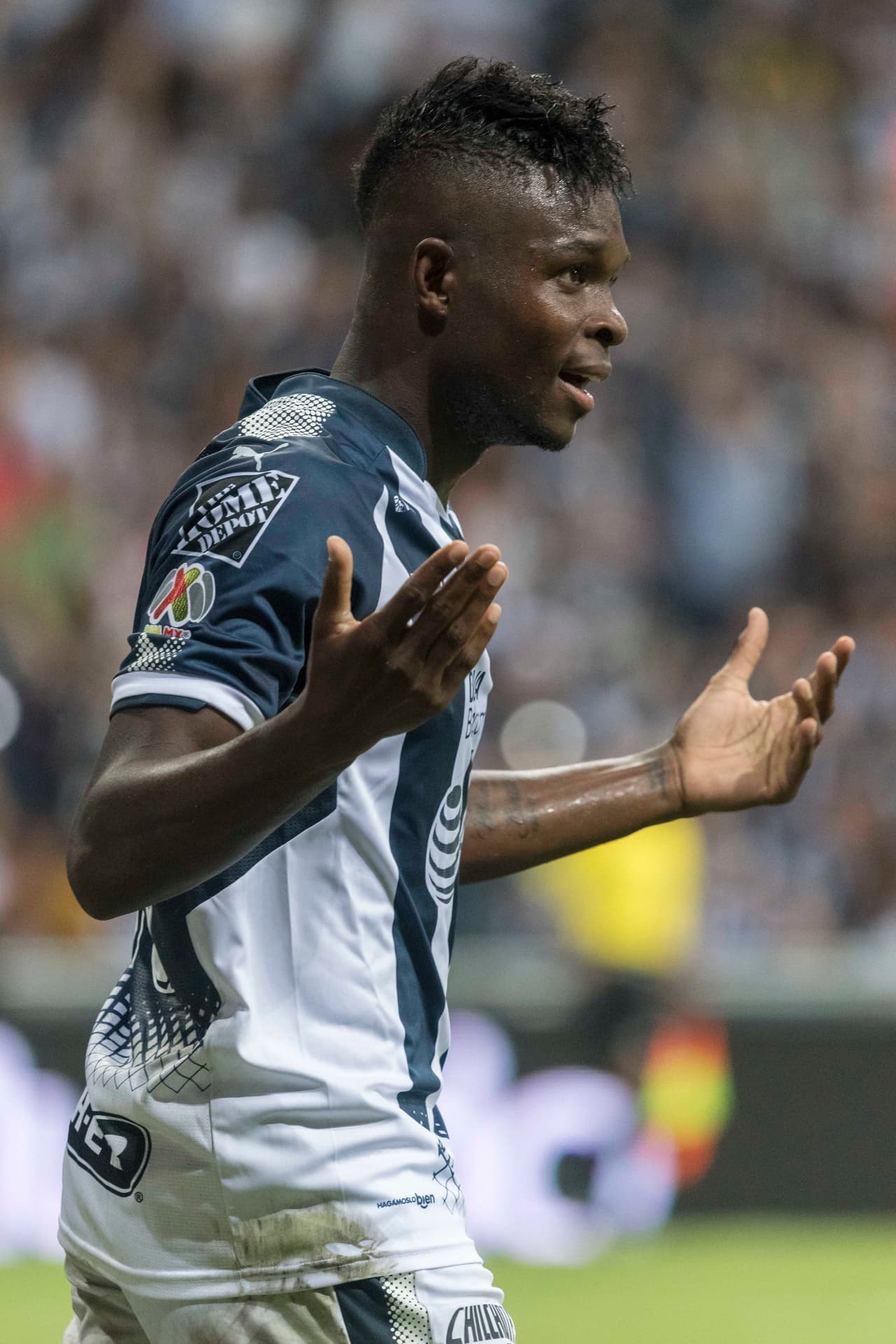 006 Avilés Hurtado - Monterrey: Aportó 9 puntos en la jornada.