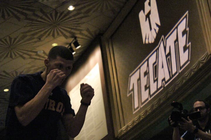 Jhonny González, Orlando Salido, Román Martínez, George Groves e Ishe Smith, hicieron un breve entrenamiento enfrente del público, para después convivir con los aficionados y regalar autógrafos.