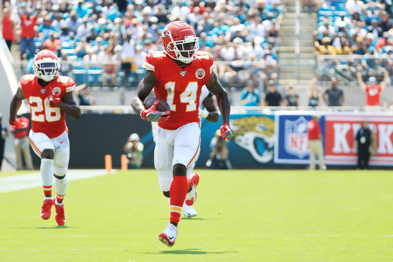 Sin muchos apurtos, Kansas City superó 40-26 a Jacksonville Jaguars en su propia casa.