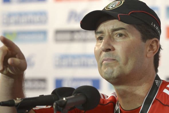Su relación con la prensa mexicana no fue la mejor durante su permanencia como estratega del tricolor.