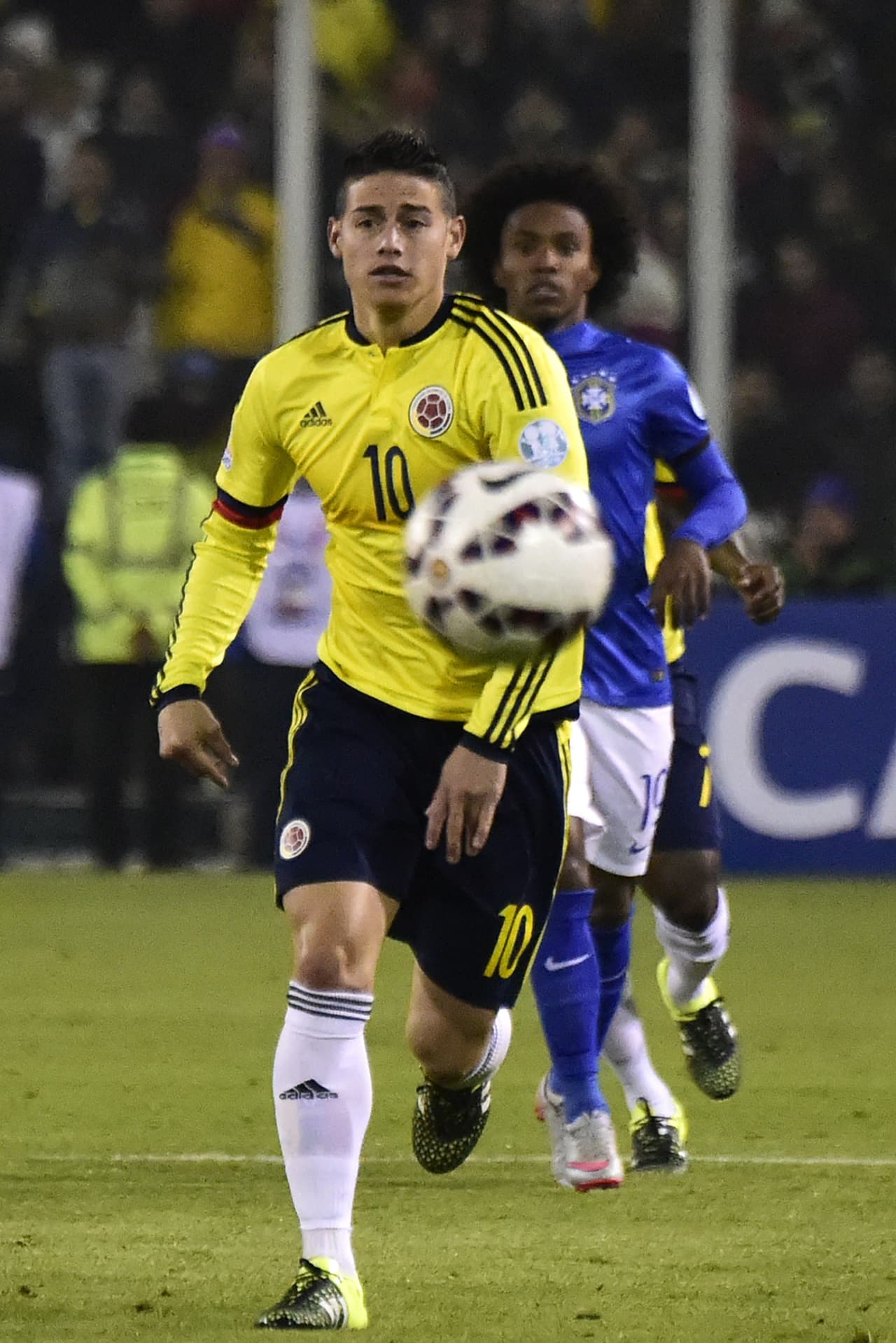 James dio un gran juego y estuvo a punto de marcar su gol.