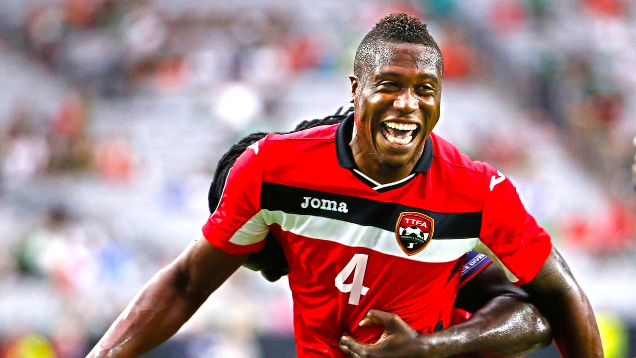 Sheldon Bateau es de los defensas que logran meterse entre los jugadores más destacados de la primera ronda, es un defensor que va bien por arriba pero sobre todo tiene gol cuando se suma al ataque de Trinidad y Tobago.