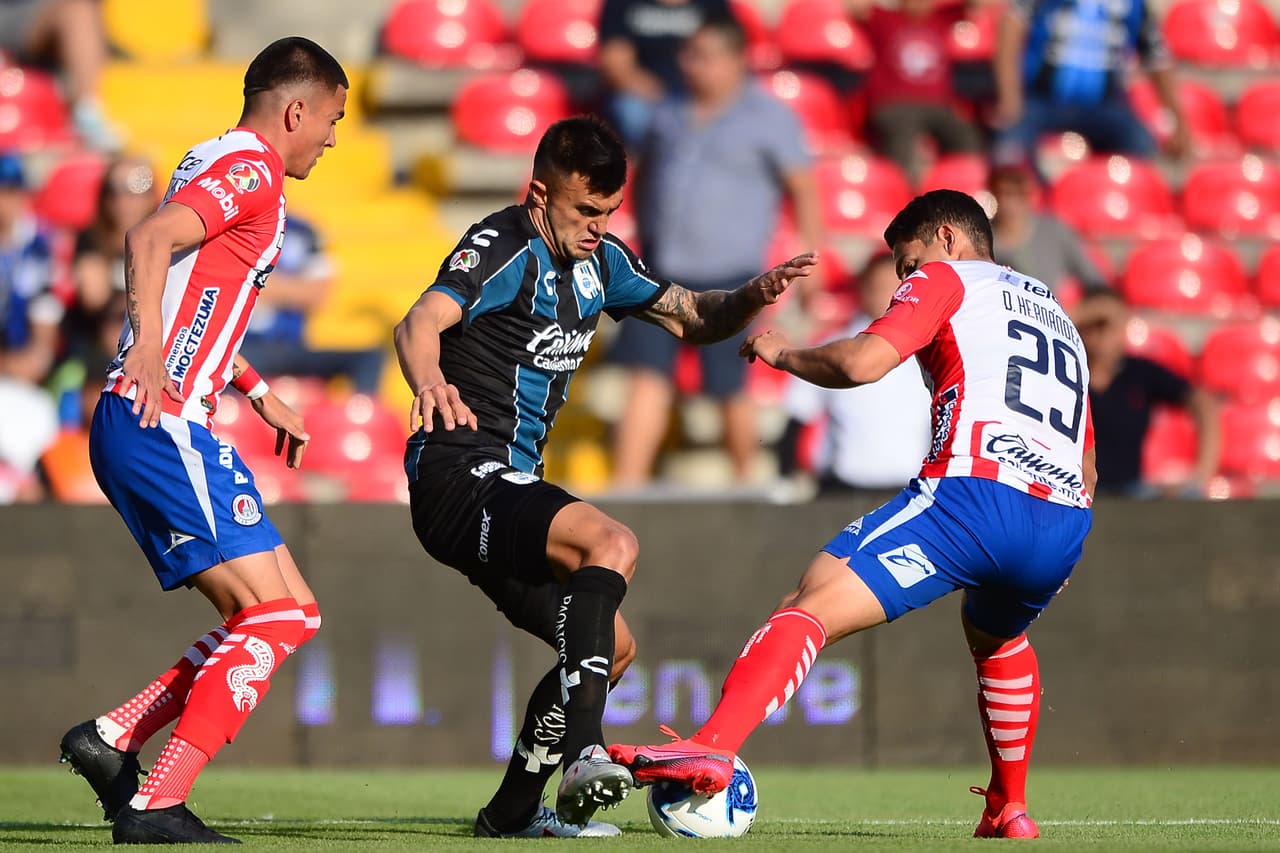 Querétaro tenía mayor posesión pero no generaba ocasiones de peligro.