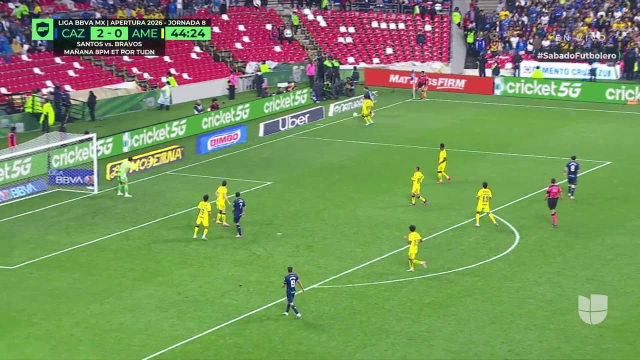 ¡GOL!  anota para Cruz Azul. Jesús Orozco