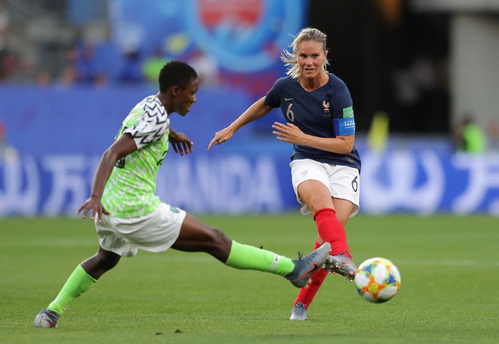 Mientras que el equipo galo lo que buscaba era 'asfixiar' a la defensa nigeriana para tratar de meter presión desde los minutos iniciales.