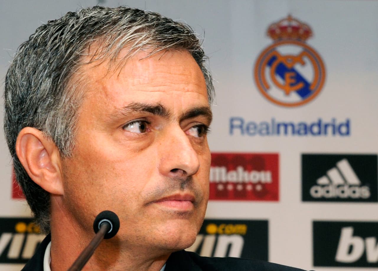 "Todos tenemos que aprender de la gente inteligente. Lo que ha dicho Dani Alves no lo diría mejor Einstein. Ha sido un portugués el que ha descubierto su país, pero es cierto que no fue un portugués el que inventó el fútbol. Tiene toda la razón, no he inventado el fútbol”.