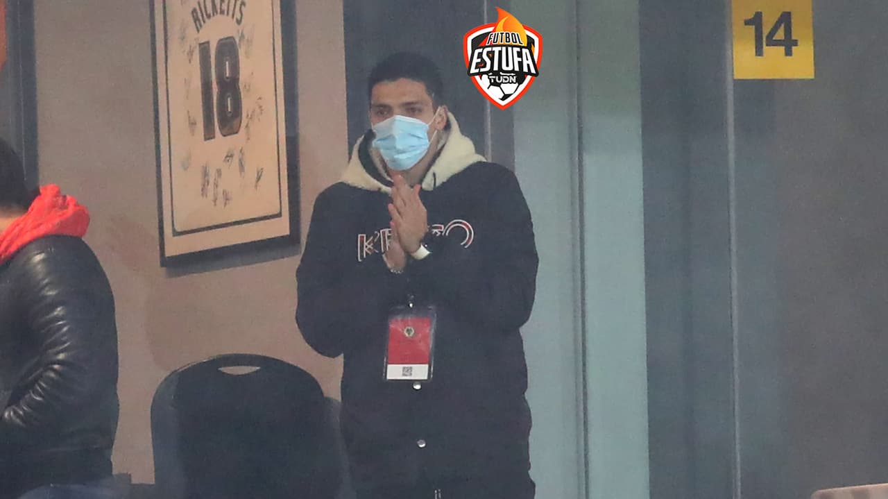 Raúl Jiménez sigue siendo candidato para reforzar al United