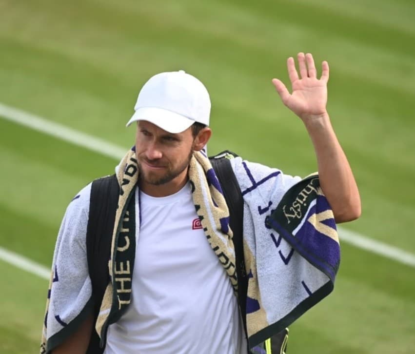 El mexicano Reyes Varela y el venezolano Martínez cayeron ante los belgas Vliegen y Gillé con parciales de 6-3 y 7-6.