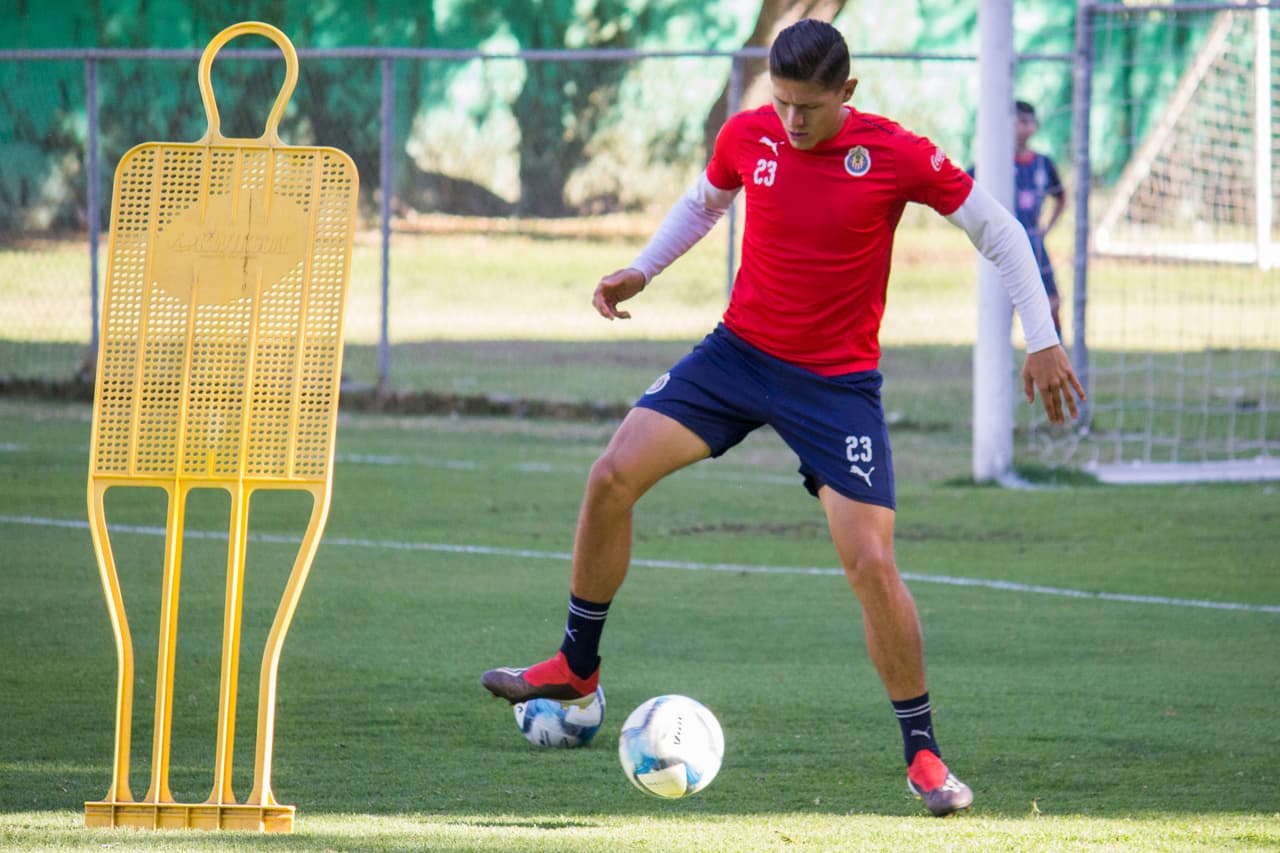 Chivas de Guadalajara levantó su nivel en este semestre y en el Clausura 2019 está de quinto, apenas a un puntos del liderato. Es por eso que entrena duro para mantener su paso firme contra Necaxa.