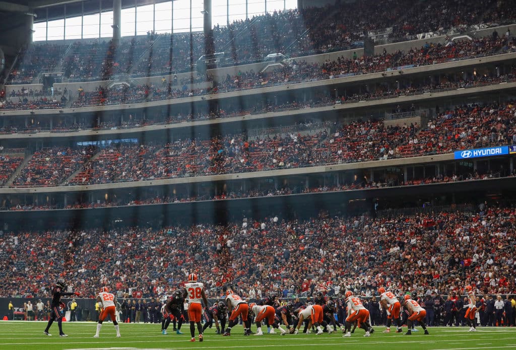 Estamos a un mes de bajar el telón de la temporada regular, es decir, solamente nos restan cuatro semanas de acción luego de que la Semana 13 es historia. Así pintan nuestras clasificaciones.