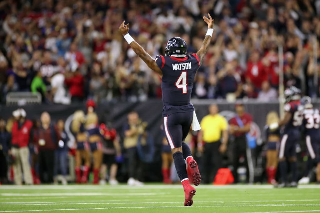 Deshaun Watson despertó en la segunda mitad y logran remontar una desventaja de 16 puntos y ganar el partido en los tiempos extra.