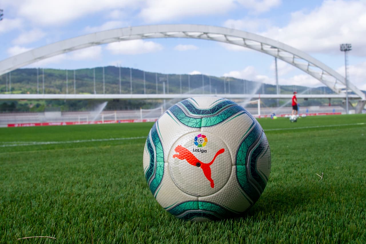 Pedro Sánchez: "LaLiga vuelve a partir del 8 de junio"