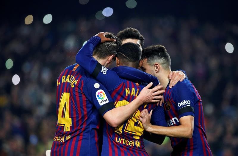 Barcelona dio una nueva muestra de superioridad y con un equipo de mayoría jugadores suplentes goleó 4-1 a Cultura Leonesa para ponerse en los octavos de final de la Copa del Rey.