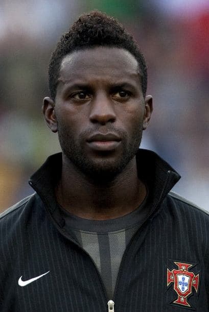 Silvestre Varela. Posición: Delantero. Fecha de nacimiento: 2 de febrero de 1985. Club: FC Porto, Portugal.