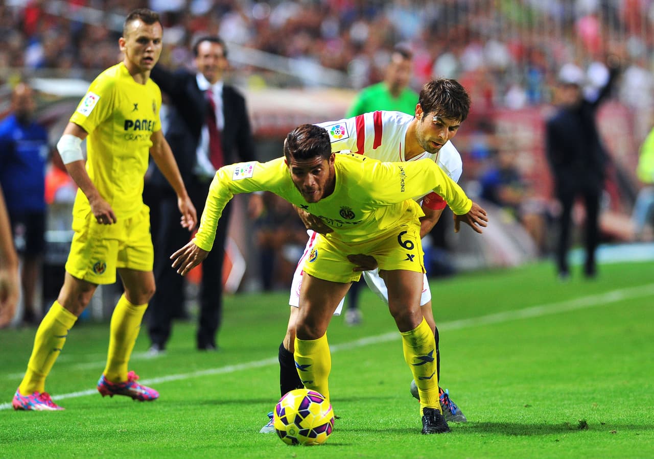 Con el 
<i>Submarino </i>su participación fue mayor y de a poco se fue consolidando como pieza clave del equipo valenciano.