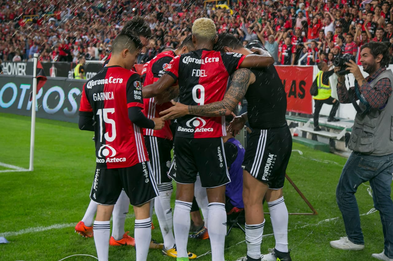 Estadio Jalisco: 24,155 espectadores