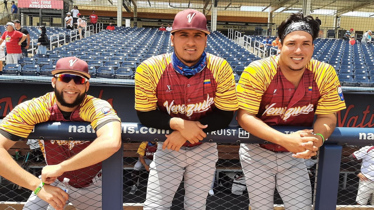 Venezuela da la sorpresa ante Cuba en el preolímpico de beisbol