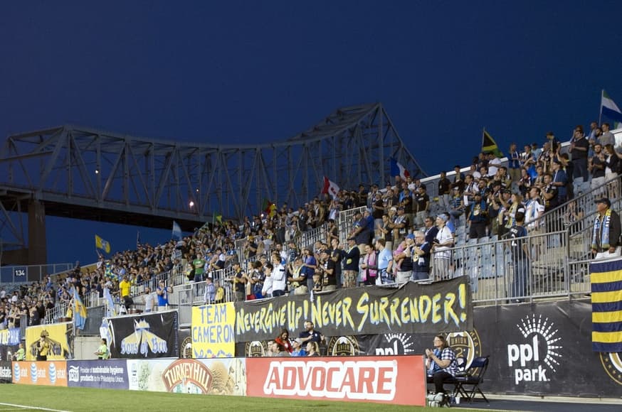 Sons of Ben, la barra del Union, celebró el triunfo en el PPL Park.