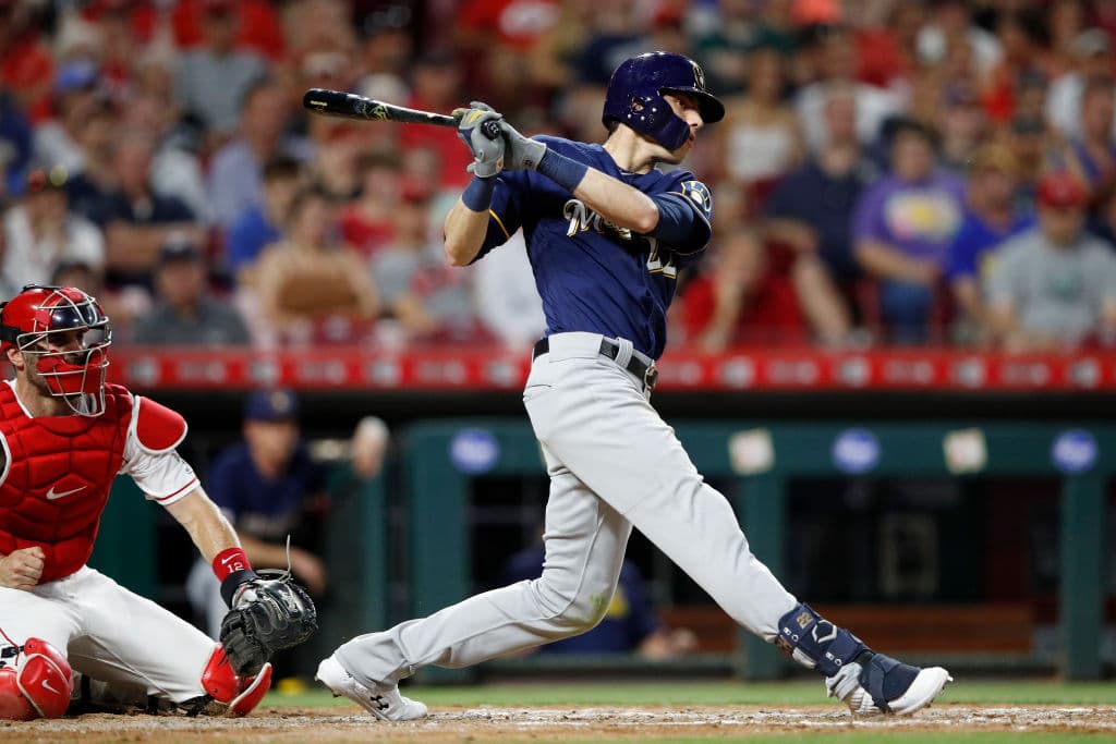 El Jugador Más Valioso de la temporada anterior en la Liga Nacional disparó un cuadrangular de dos carreras en el noveno episodio. Es el primer toletero de Milwaukee que ha sacudido 30 jornrones antes de la pausa del Juego de Estrellas en su historia.