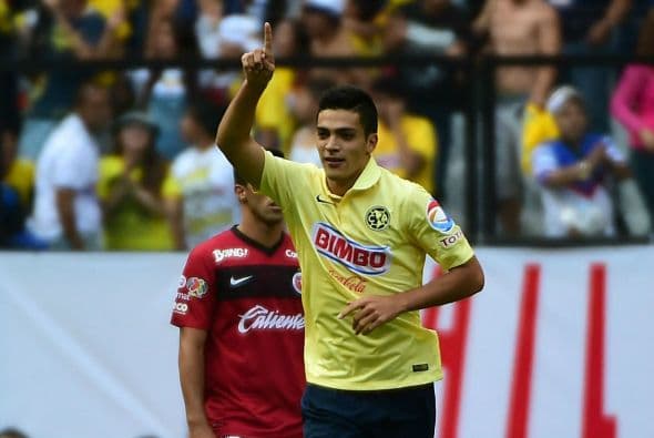 El caso más reciente es el de Raúl Jiménez, el delantero del América fue comprado por el Atlético de Madrid por una cantidad nunca antes vista por un jugador mexicano.