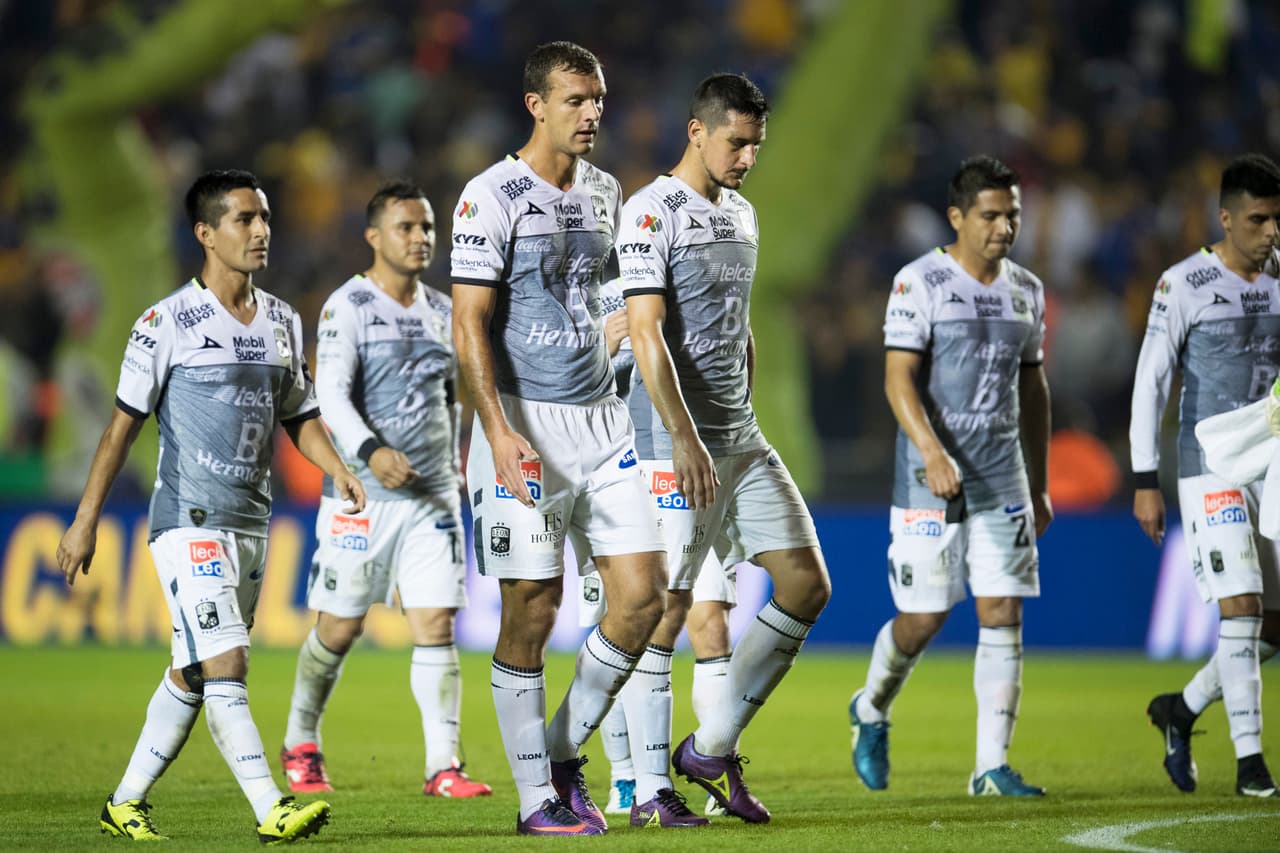Los jugadores del León se sintieron afectados por César Arturo Ramos.