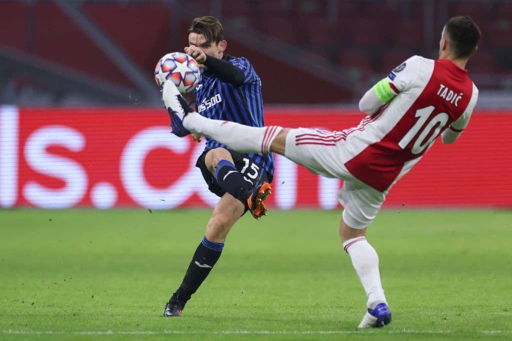 Atalanta triunfa sobre el Ajax 1-0 y consiguen su calificación a Octavos dentro de la UEFA Champions League. Muriel fue el encargado de darle el gol de la victoria al equipo de 'la dea'.