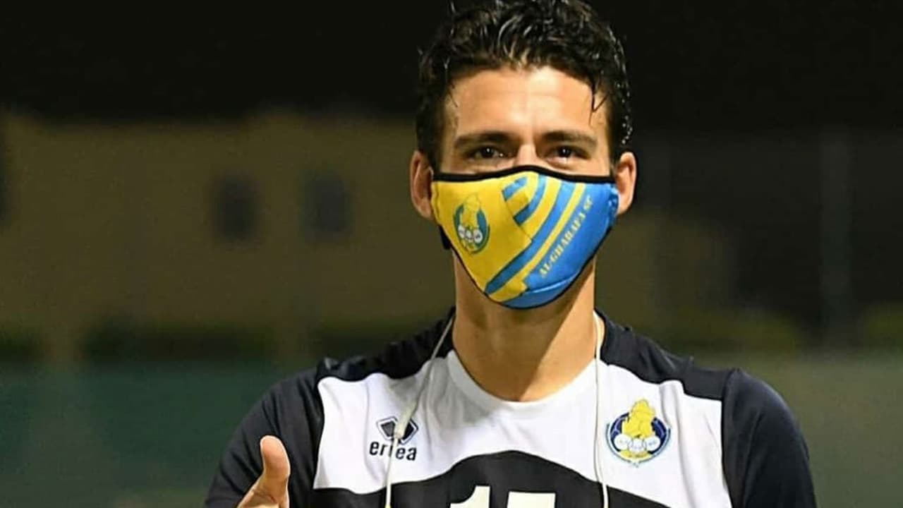 Héctor Moreno celebra el regreso del futbol en Catar