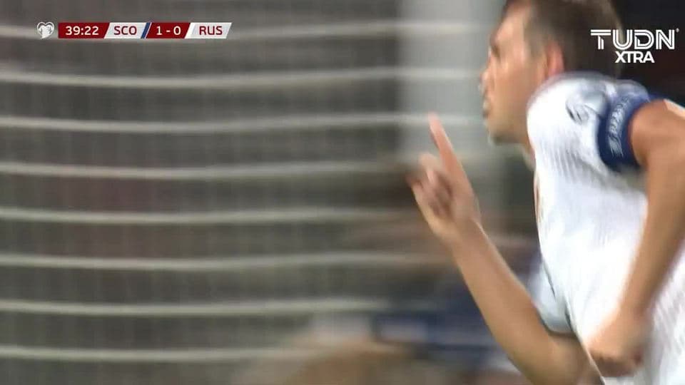¡GOOOL! Artem Dzyuba anota para Russia