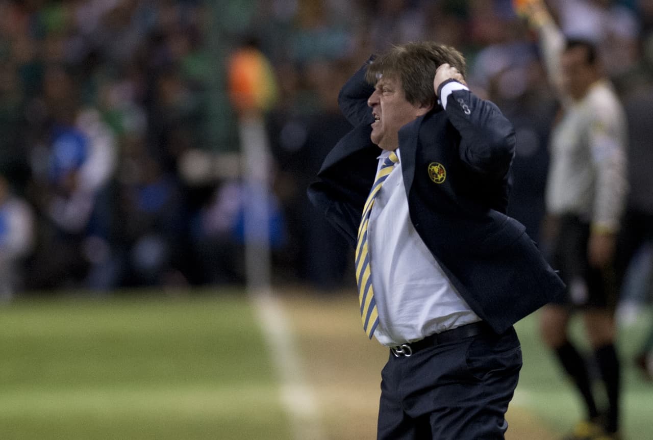 La final imborrable fue contra Cruz Azul, su gran rival y que hasta último minuto tenía el título en su poder. Herrera sufría al ver de nuevo una temporada perdida.