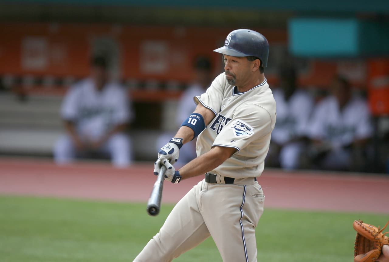 De 2005 a 2006 jugó para los Padres. Aquí conectó la mayor cantidad de jonrones en una temporada durante su carrera, ocho.