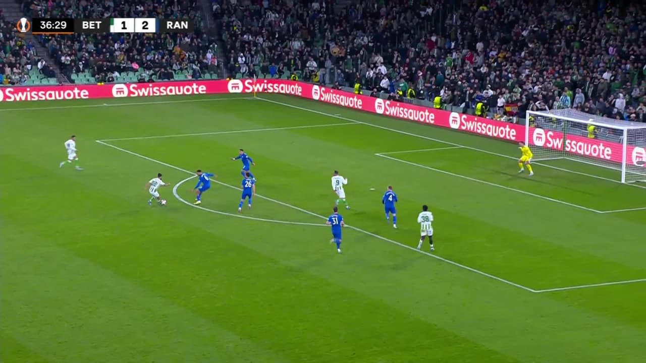 ¡Baile! Isco paseó a la defensa del Rangers y Ayoze Pérez firma el 2-2