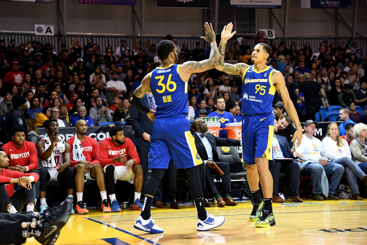 Toscano jugó en ligas menores de la NBA, donde militaba con Warriors de Santa Cruz en el 2019, equipo afiliado a Golden State.