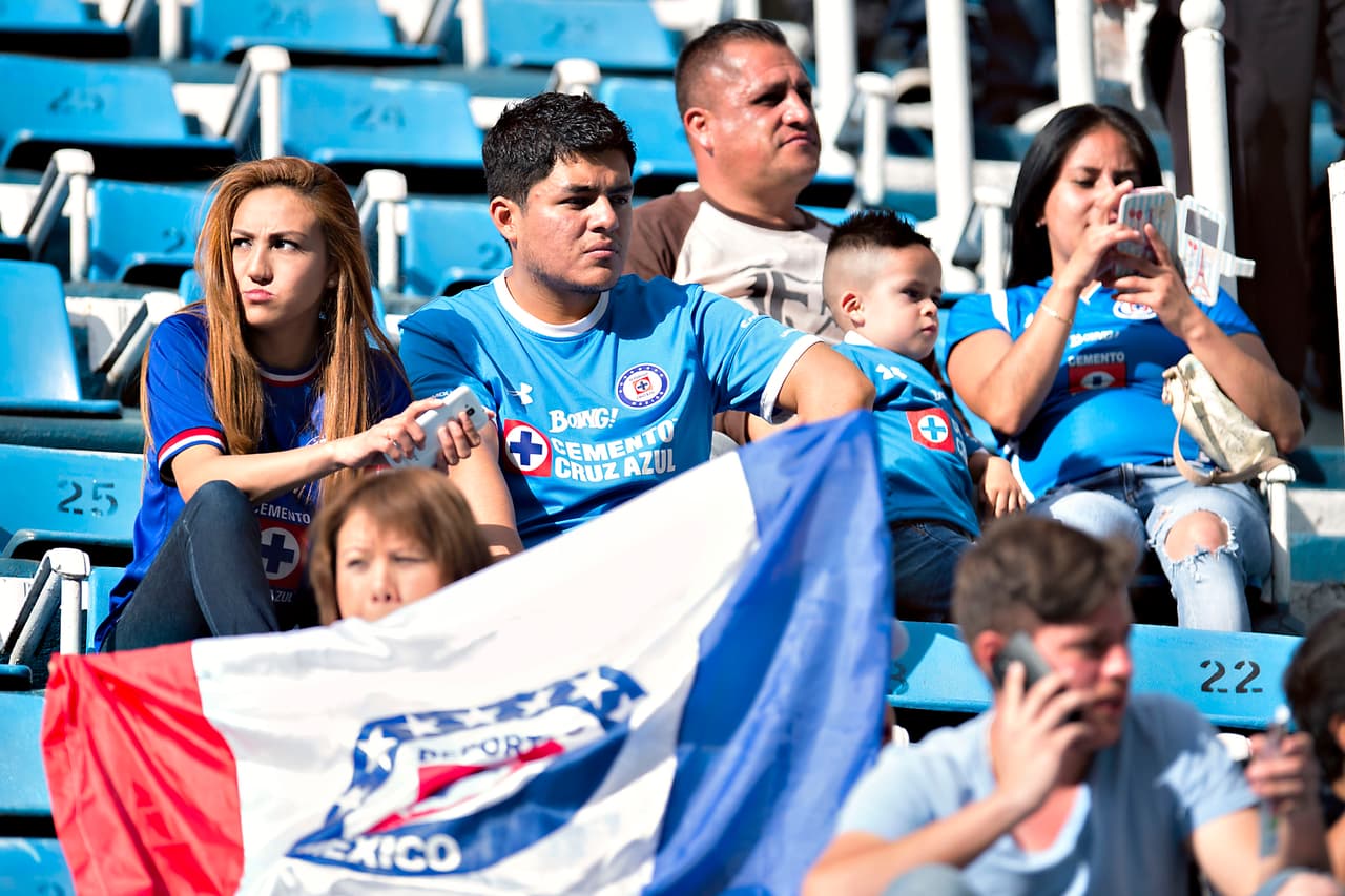 Así se vivió el colorido de la afición en la Jornada 10