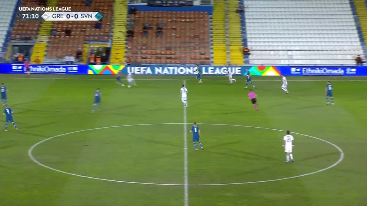 ¡TIRO ATAJADO! disparo por Dimitris Limnios.